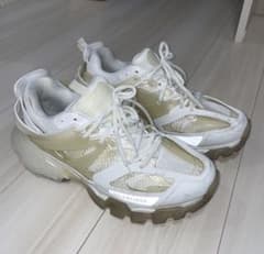 BALENCIAGA Track 28.5のサムネイル