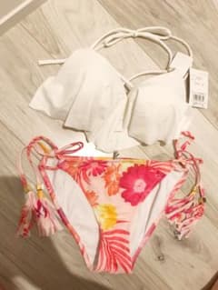 【新品】水着 LIPSERVICEのサムネイル
