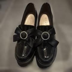 ROJITA ビジューリボンローファーのサムネイル