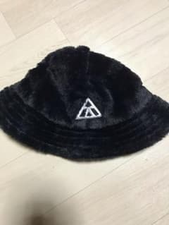 倖田來未 ファーハットのサムネイル