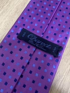 Chanel 紫色 ドット柄 ネクタイのサムネイル