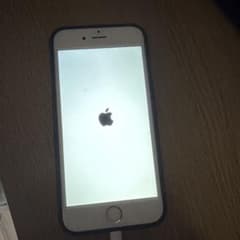 Apple iPhone 6s (Silver)