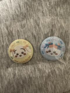 ちいかわ刺繍缶バッジ　うさぎ　ハチワレ　(リボン)のサムネイル