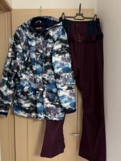 美品 PONTAPESポンタペス スノボ 上下セット ジャケットパンツ 宇宙柄L