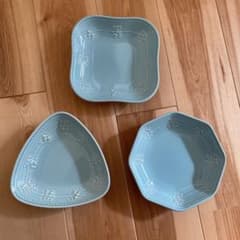 WEDGWOOD 小皿　3枚セットのサムネイル
