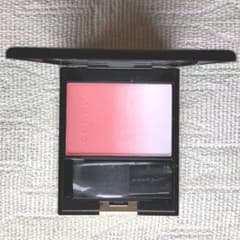 SUQQU ピュア カラー ブラッシュ　06 春菫のサムネイル