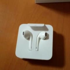 iPhone　イヤフォンのサムネイル