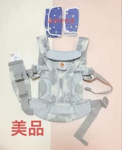 Peggy様専用ErgobabyOMNI Breeze抱っこ紐よだれカバー付き - メルカリ
