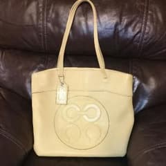 COACHのサムネイル