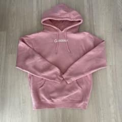 【米国購入】Glossier ピンクパーカーのサムネイル