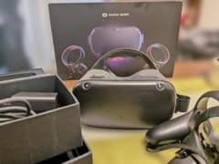 【訳あり】Oculus Quest 初代 本体セット 右コントローラー破損のサムネイル