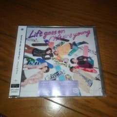 Life goes on/We are young　King & Princeのサムネイル
