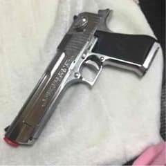 中城さん専用ガスガン デザートイーグル50AEのサムネイル