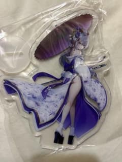 勝利の女神 NIKKEニケ　紅蓮：アクリルスタンド　15cm 新品のサムネイル