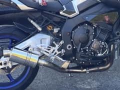 DELKEVIC MT-10 中間パイプ〜サイレンサー　mt10のサムネイル