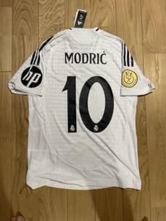 【正規品】レアル・マドリード2018-19 2nd オーセンティック モドリッチ 正規品】レアル・マドリード2018-19 2nd オーセンティック