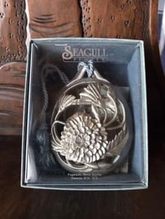 カナダ　SEAGULL PEWTER ポプリ入れ　サシェのサムネイル