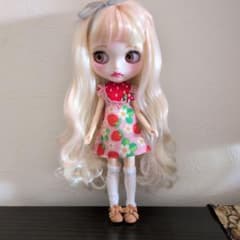 可愛い♡いちご柄ワンピース アイシードール ブライス - メルカリ