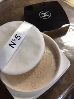CHANEL フェイスパウダーのサムネイル