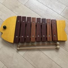 ボーネルンド 木製 魚型シロフォン マレット付き - メルカリ