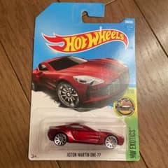 Hot Wheels Aston Martin One-77のサムネイル