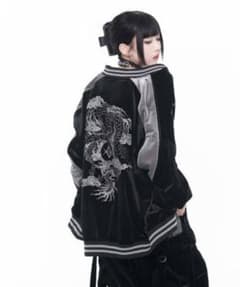 【極美品】REFLEM / レフレム　ドラゴン刺繍ベロアスカジャンのサムネイル