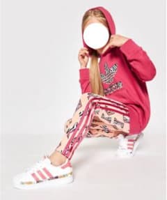 【新品未使用タグ付】adidas セットアップパーカーのサムネイル