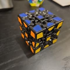 ギアキューブ 3x3 歯車 特殊立体パズルのサムネイル