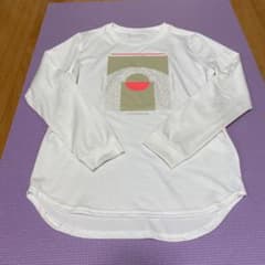 アンダーアーマー  長袖Tシャツ150センチのサムネイル