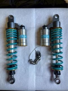 NITRON ナイトロンサスペンション 美品 360mm - メルカリ