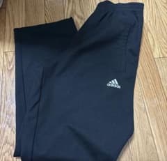 adidas 黒 ジャージパンツ Mサイズのサムネイル