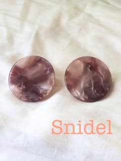 snidel 大理石イヤリングのサムネイル