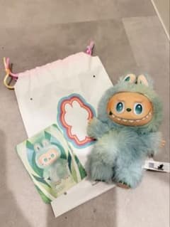 ラブブ(本物正規品)箱付きのサムネイル