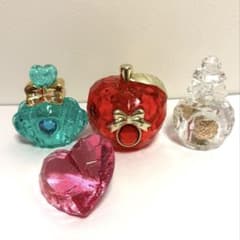 大量 バラ売り可 キラキラ アクリルアイス キーホルダー フクヤ フクヤ キラキラ 置物 4点セット ハート りんご アクリルアイス - メルカリ
