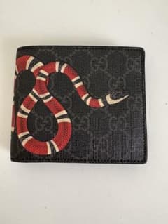 GUCCI GGスプリーム キングスネーク 二つ折り財布 - メルカリ