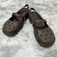 【廃盤】CROCSクロックス シャイナ ブラウン メリージェーン 25.0cmのサムネイル