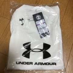 マリオ様専用  under armour アンダーシャツのサムネイル