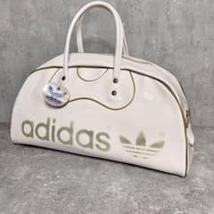 adidas アディダス 80S エナメルボストンバッグ ヴィンテージ 激渋美品 80s vintage adidas エナメル ボストンバック】 - メルカリ