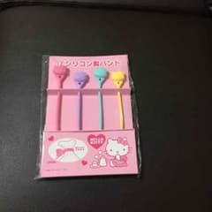 HELLO KITTY シリコン製バンドのサムネイル