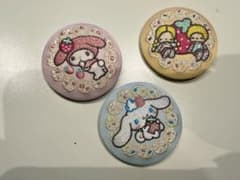 サンリオ 刺繍缶バッジ 3種セットのサムネイル