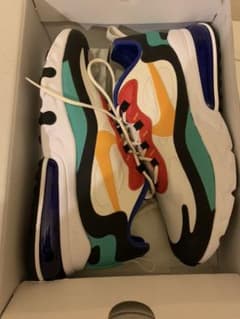 NIKE airmax 270 reactのサムネイル