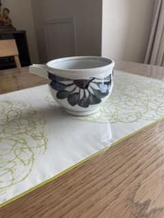 砥部焼 片口 鉢 陶器 呉須 花柄