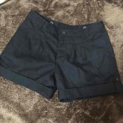 ショートパンツのサムネイル