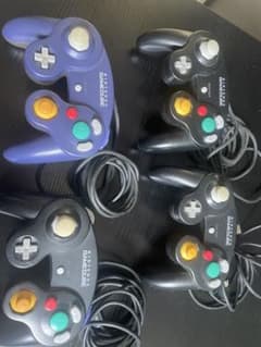 任天堂 ゲームキューブコントローラー 4個セットのサムネイル
