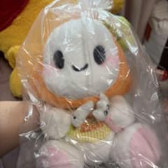オレンジ色のぬいぐるみ 本体のサムネイル