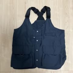 GU ACTIVE ブラック ベスト Sサイズ　完売品のサムネイル