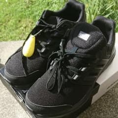 adidas cp8822 スニーカーのサムネイル