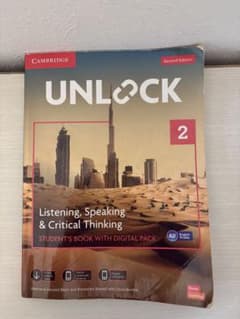 UNLOCK 2 Listening, Speaking & Criticalのサムネイル