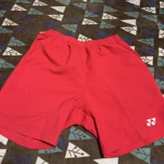 ヨネックス　ハーフパンツ　赤色のサムネイル