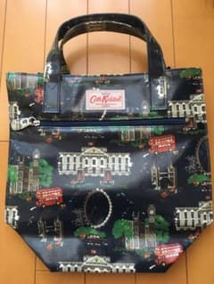 Cath Kidston ロンドン柄 トートバッグのサムネイル
